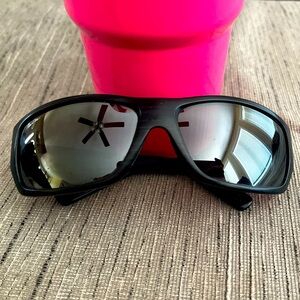 EUC Maui Jim Wassup mj 123-02 made in Italy, used in great condition